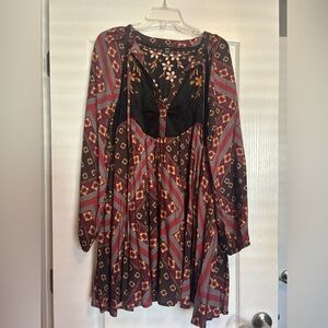 SHEIN Black and Red Floral Long Sleeve Dress